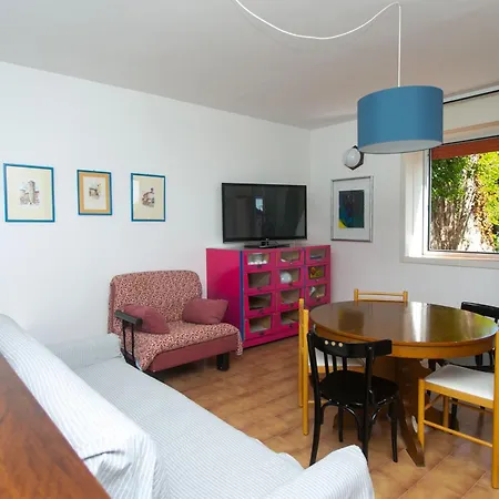 Pentalocale In Con Piscina A Numana - N232