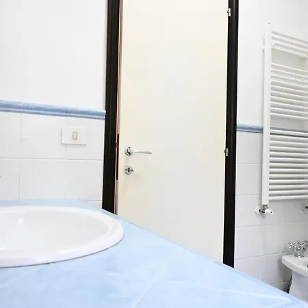 Pentalocale In Con Piscina A Numana - N232